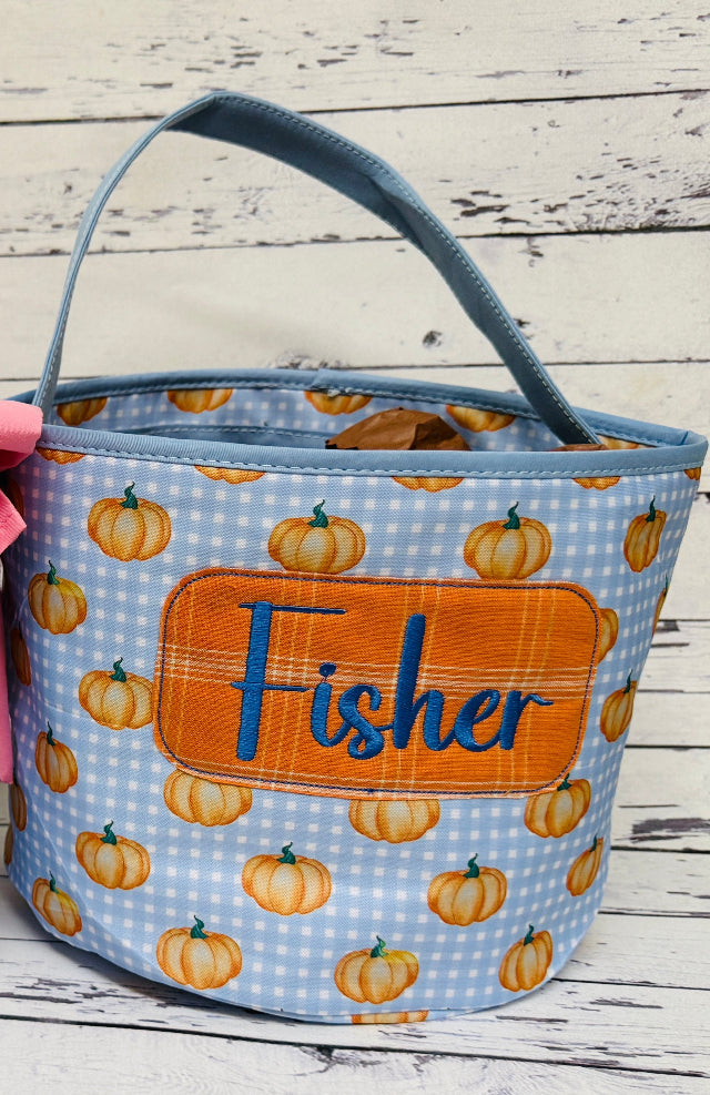 Trick-or-treat basket 